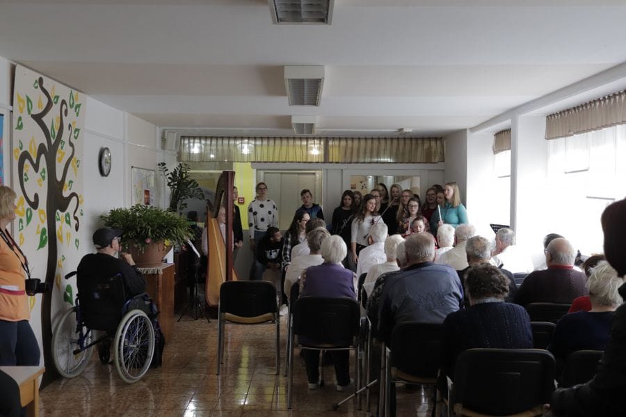 news-dijaki-kot-prostovoljci-scv.JPG