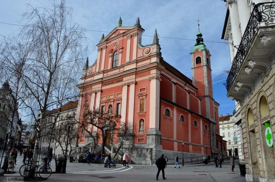 news-koncertna-masa-za-diplomate-v-izvedbi-ucencev-in-dijakov-odd.jpg