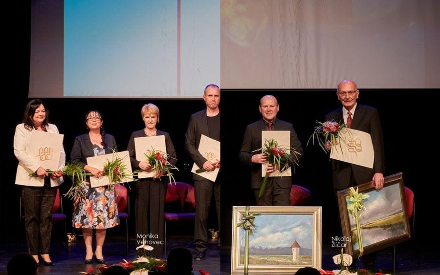 news-nasa-ucitelja-monika-vehovec-in-nikolaj-zlicar-prejemnika-pr.jpg
