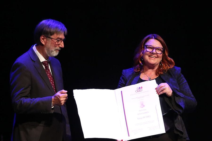 news-nasa-uciteljica-tanja-petrej-prejemnica-priznanja-frana-gerb.jpg
