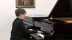 news-odlicen-nastop-mladega-pianista-mateja-ferleza-na-tekmovanju.jpg