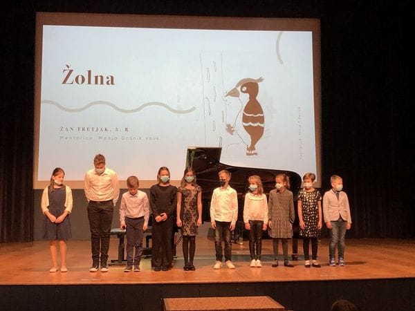 news-ucenci-in-pedagogi-glasbene-sole-velenje-na-20-klavirskih-dn.JPG