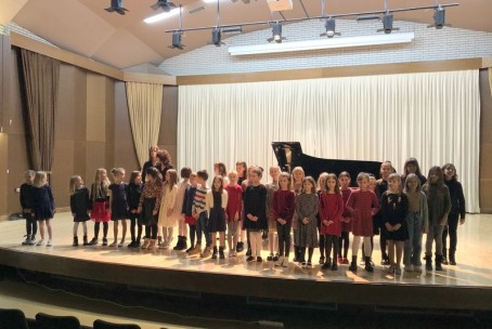 Javni nastop učencev 2. razreda aktiva za klavir Glasbene šole Velenje
